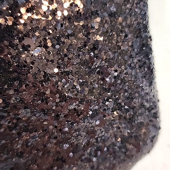 Wristlet Wallet with built-in charger  Liz Claiborne New no tags - Picture 4 of 10